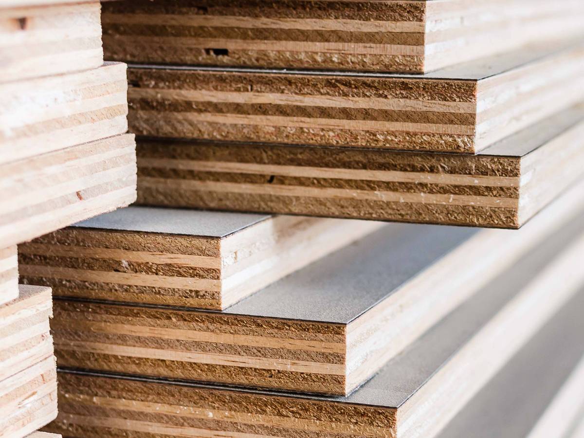 Furniersperrholzproduktion